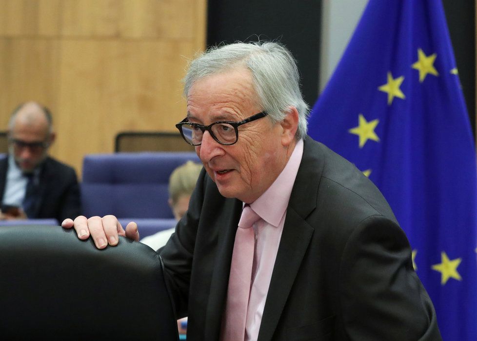 Dosluhující předseda Evropské komise Jean-Claude Juncker.