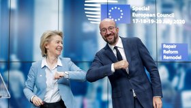Lídři EU se pátý den summitu shodli na fondu obnovy a rozpočtu (21. 7. 2020)