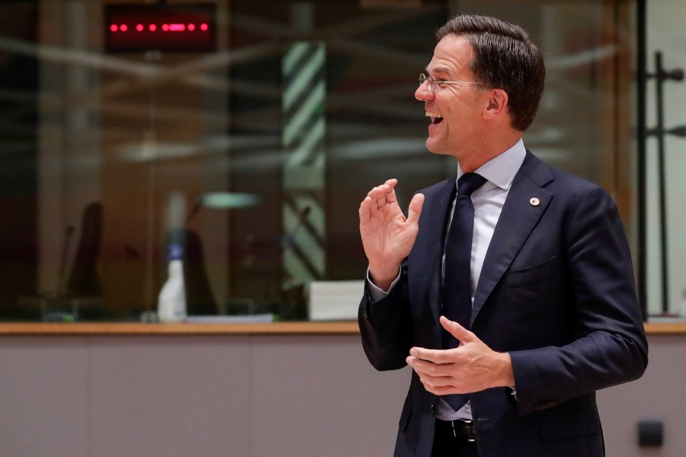 Lídři EU se pátý den summitu shodli na fondu obnovy a rozpočtu (21. 7. 2020)