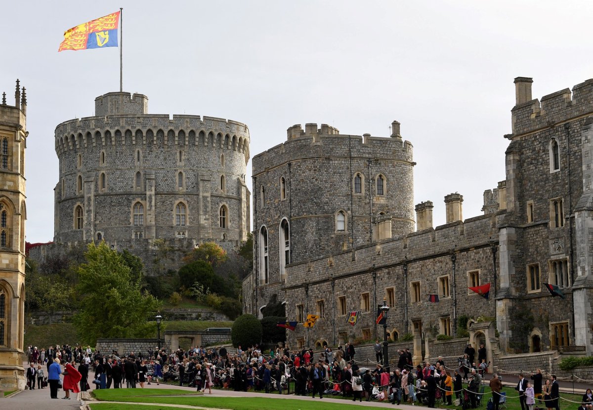 Hrad Windsor těsně před svatbou Eugenie