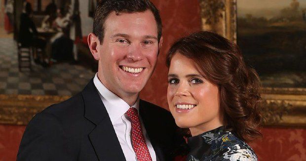 Princezna Eugenie na oficiálním portrétu k oznámení zásnub s Jackem Brooksbankem