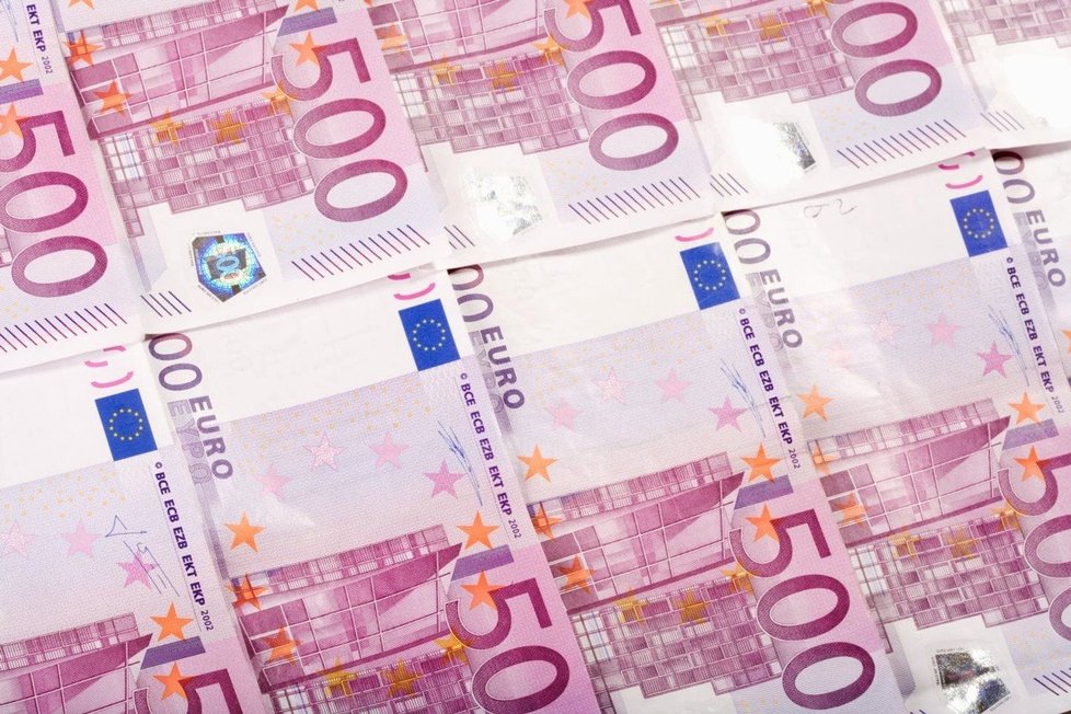 Emise bankovek v hodnotě 500 eur definitivně skončila