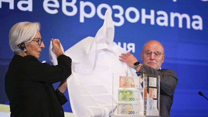 Euro se v Bulharsku zavádí od roku 2026. Země se tak stane 21. členem eurozóny. Euro se v Bulharsku zavádí od roku 2026. Země se tak stane 21. členem eurozóny.