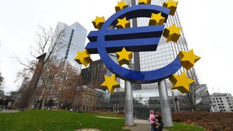 Ekonom Pikora: Kdo nemá rád euro, má rád Putina? Diskuse o euru je hloupá, sorry jako!