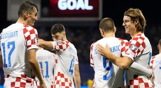 Chorvaté berou poslední přímý postup na EURO. Rumuni uhájili první místo