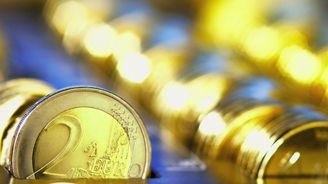Kurz koruny: na konci roku by mohlo být euro za „pětadvacet“