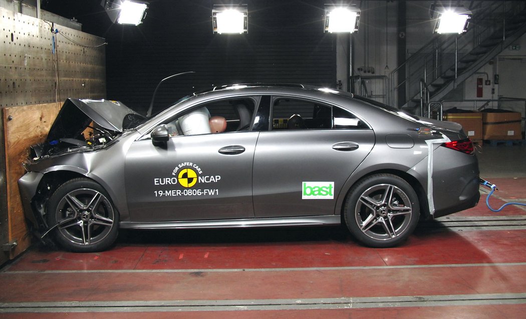 Euro NCAP 2019: Mercedes-Benz CLA