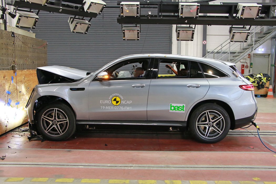 Euro NCAP 2019: Mercedes-Benz EQC