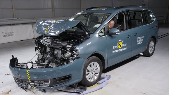 Euro NCAP 2019: VW Sharan a Seat Alhambra – Čtyři hvězdy pro velkoprostorová dvojčata 