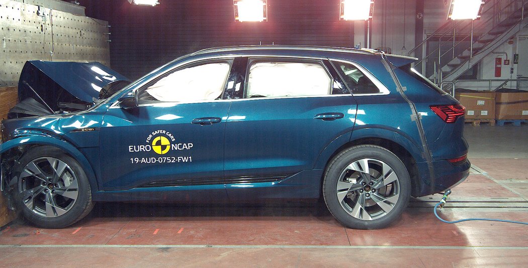 Euro NCAP 2019: Audi e-tron
