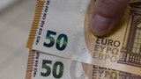 Podvodník (21) platil falešnými eury. Prodejce elektroniky hledal na internetu, nejste obětí i vy?