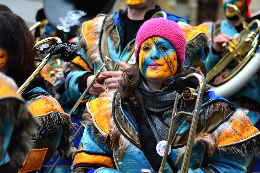 Eurokarneval oživil pošmourný den v centru metropole.