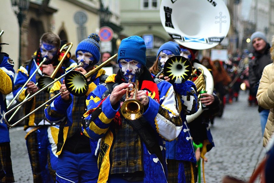 Eurokarneval oživil pošmourný den v centru metropole.