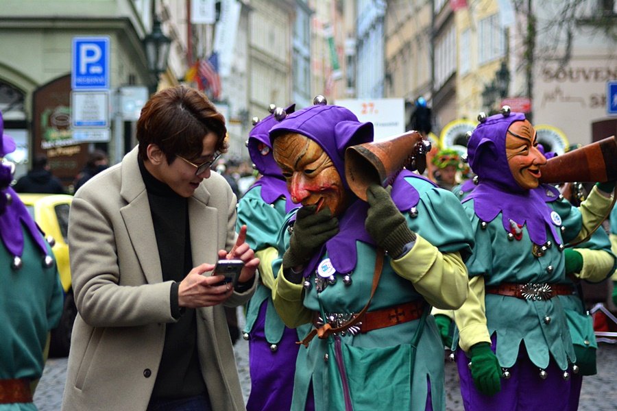 Eurokarneval oživil pošmourný den v centru metropole.