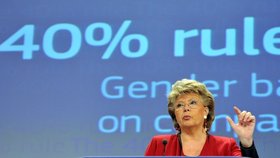 Eurokomisařka Viviíane Reding na tiskové konferenci ke směrnici, podle které by ve vedení velkých firem v EU mělo být 40 procent žen