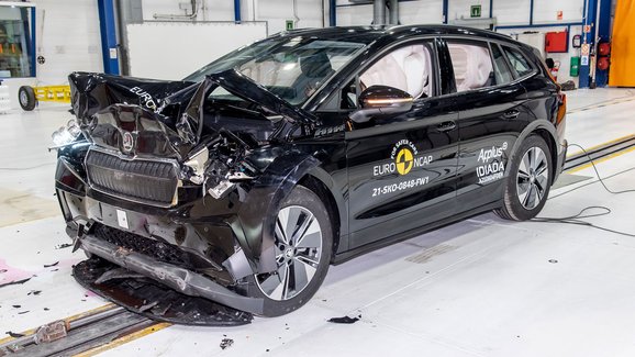 Škoda Enyaq iV v nárazových testech Euro NCAP: Pět hvězdiček pro elektrické SUV