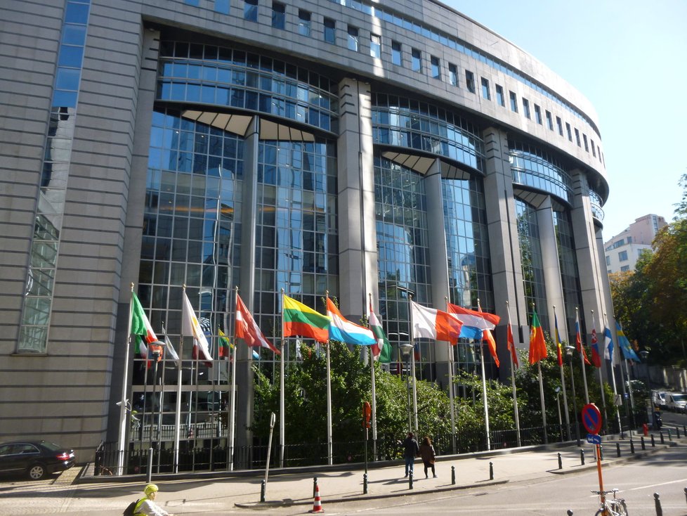 Paul Henri Spaak Building, jedna z částí Evropského parlamentu.