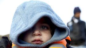Více než 10 tisíc dětských uprchlíků zmizelo: Mohou je zneužívat gangy, varuje Europol