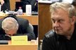 Spáč z europarlamentu: Miloslav Ransdorf měl smůlu, přemohla ho únava, ale zastihla kamera