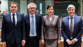 Slovenský ministr financí Peter Kažimír s dalšími adepty na šéfa euroskupiny