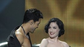 Německé zástupce v dnešním moskevském finále mezinárodní písňové soutěže Eurovision Song Contest 2009 podpoří na jevišti i americká erotická tanečnice a modelka Dita von Teese.