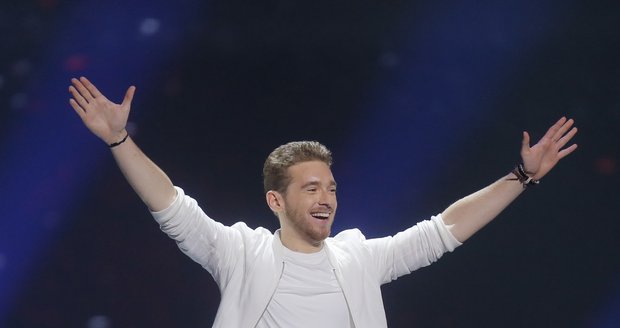 Rakouský zpěvák Nathan Trent v Eurovizi