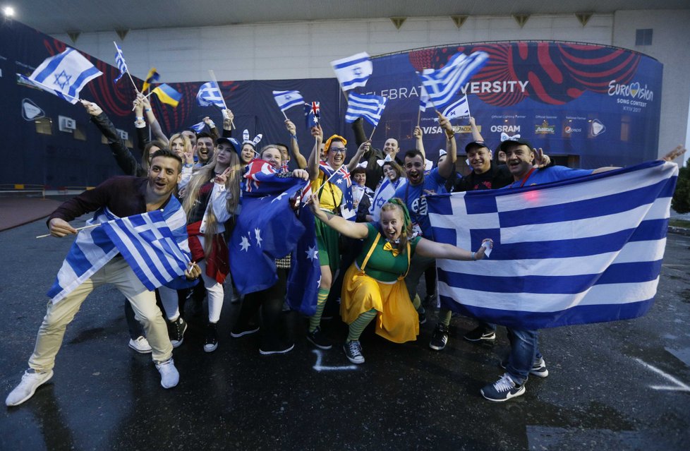 Fanoušci na finálovém večeru Eurovize