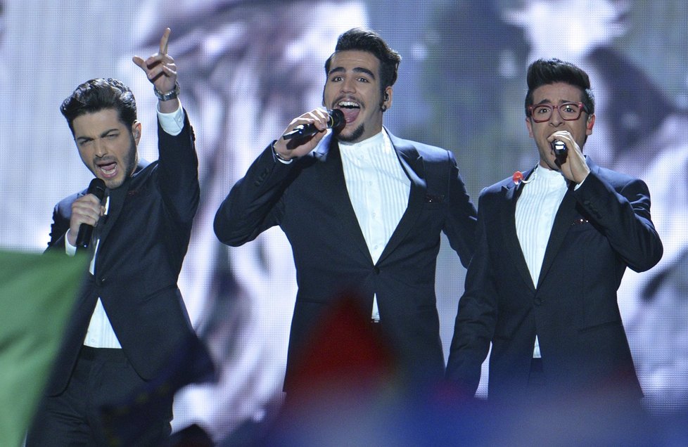 Italské trio Il volo (Let), které si s písní Grande Amore (Velká láska) vyzpívalo třetí místo.