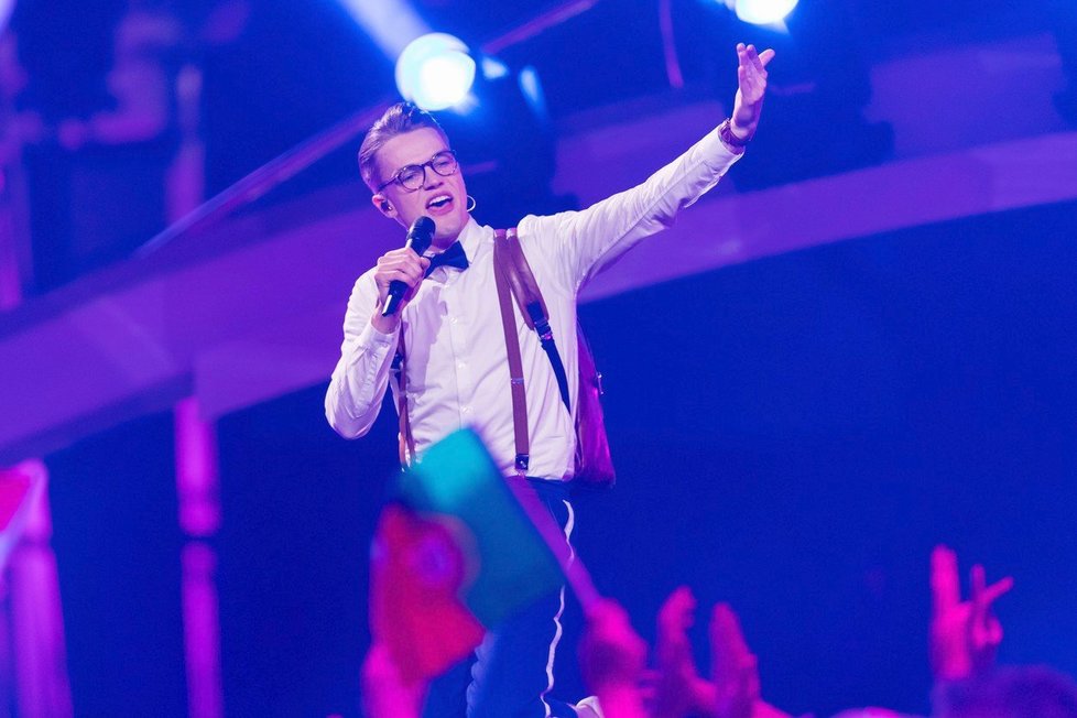 Rekordní úspěch Česka v Eurovizi: Mikolas Josef  skončil na šestém místě.