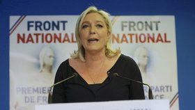Ve Francii ovládla eurovolby nacionalistická Národní fronta Marine Le Pen