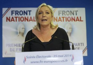 Ve Francii ovládla eurovolby nacionalistická Národní fronta Marine Le Pen