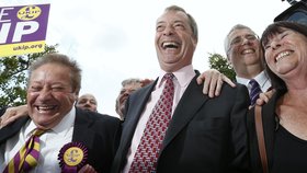 UKIP porazil ve volbách labouristy Eda Milibanda i konzervativce Davida Camerona
