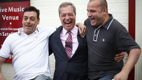 Nigel Farage vytěžil v eurovolbách ze svého charismatu maximum