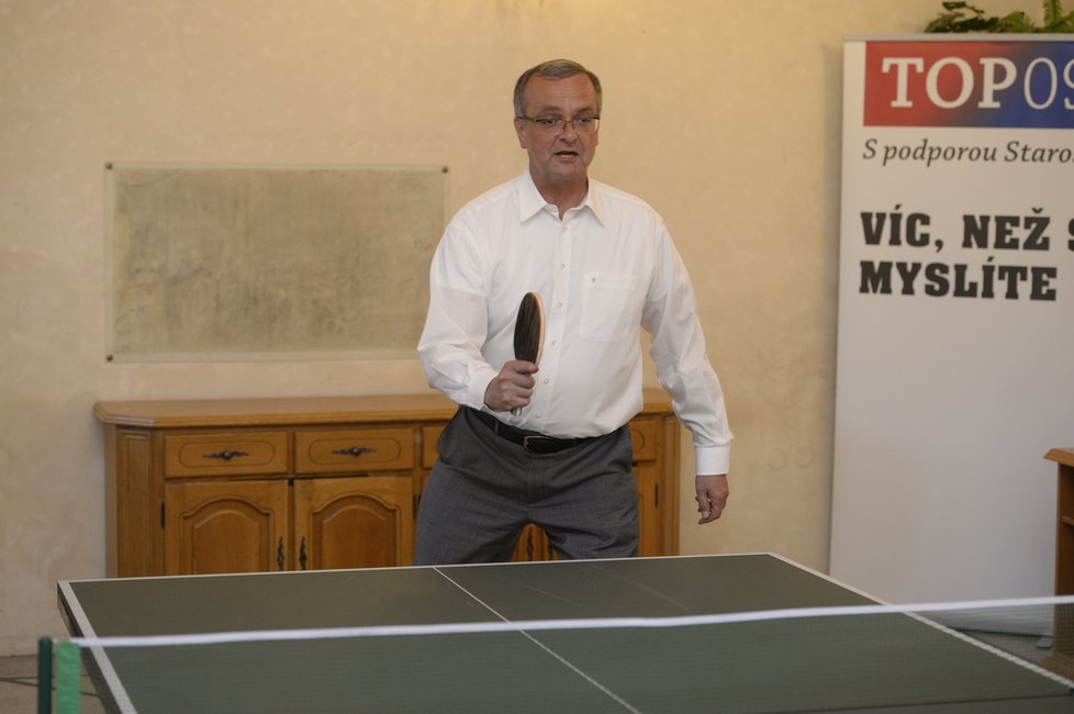 Eurovolby 2014: Ping pongový postrach Miroslav Kalousek