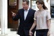 Britský premiér David Cameron spolu s manželkou Samanthou, která je vzdálenou sestřenicí tragicky zesnulé princezny Diany