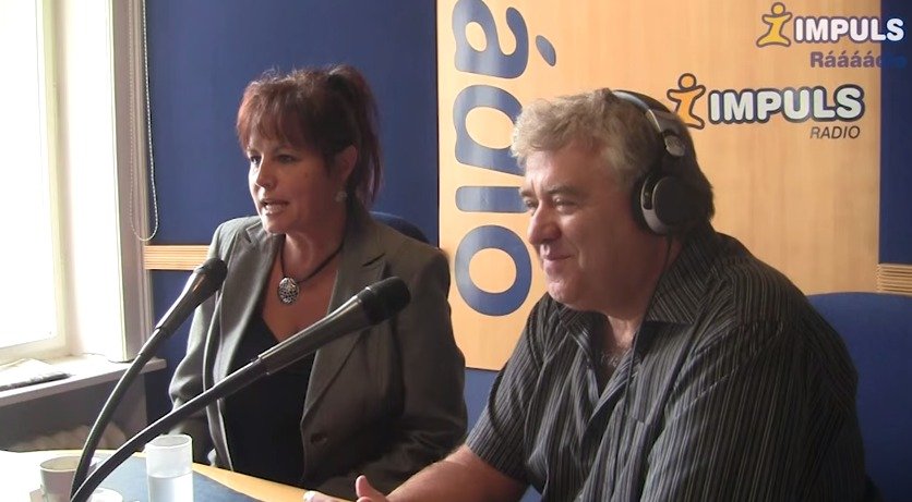 Eva a Vašek při rozhovoru pro rádio Impuls.