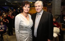 Na pokraji krachu! Legendární duo Eva a Vašek přišlo o miliony. Kdo je o ně připravil?