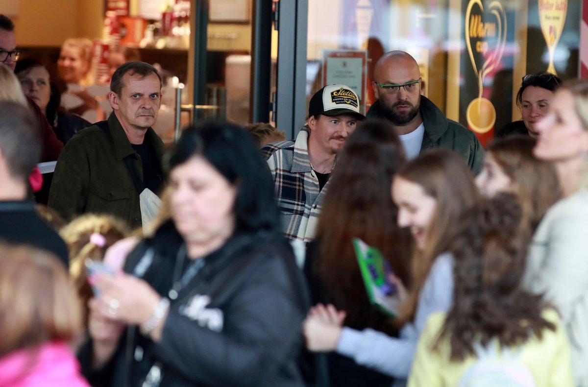 Eva Burešová poprvé od porodu syna Tristana na veřejnosti: Vyrazila na setkání s fanoušky.