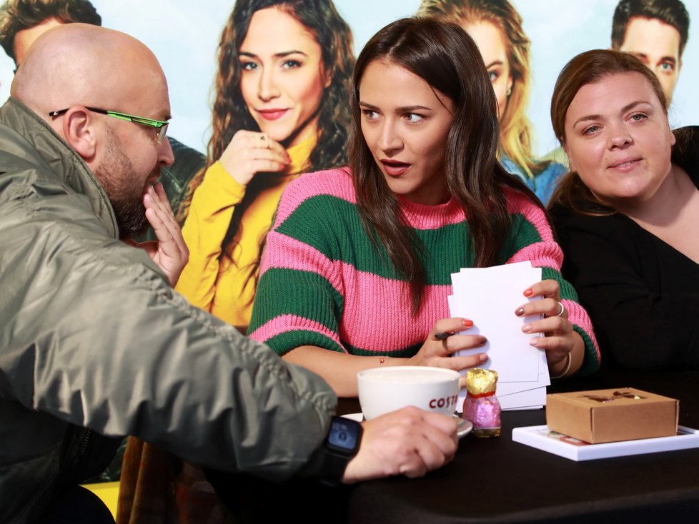 Eva Burešová poprvé od porodu syna Tristana na veřejnosti: Vyrazila na setkání s fanoušky.