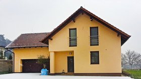 V tomto domě v slovenské obci Chocholná-Velčice manželé společně  žili.