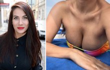 Sexy Eva Decastelo (45) po 14 dnech offline: Prsatý návrat! 