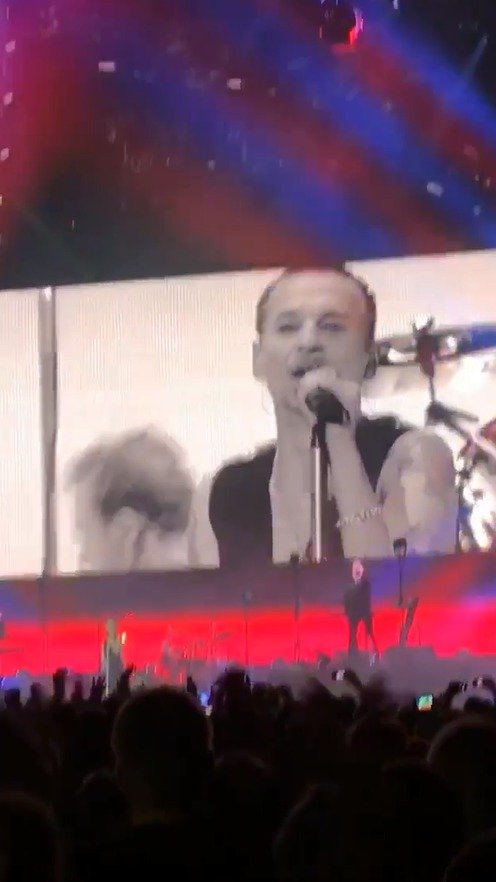 Eva Decastelo na koncertě Depeche Mode