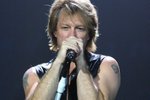 Jon Bon Jovi je zpěvák známé skupiny.