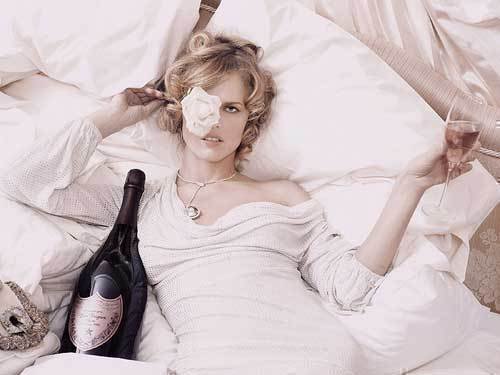 Eva Herzigová v reklamě na Dom Pérignon