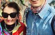 Eva Holubová se synem Matějem. Eva Holubová se synem Matějem.