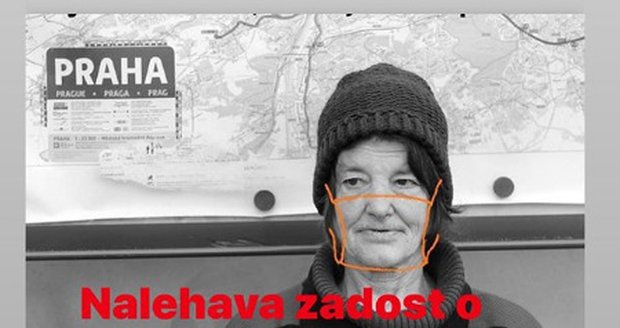 Eva Holubová shání roušky pro bezdomovce