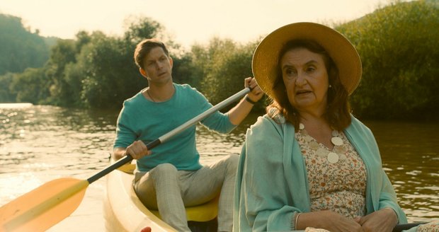 Eva Holubová ve filmu Přání k narozeninám