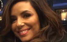 Zoufalka Eva Longoria (40) se má: Dáreček za miliony!