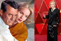 Hollywood přišel o další legendu. Oscarová herečka (†102) zářila i v televizi