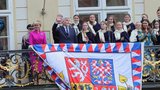 Prezident Pavel vrátil na Hrad ukradenou standartu: Časy se mění… a nashle!